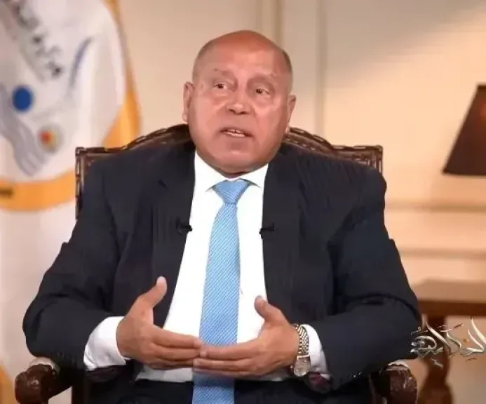 وزير النقل يستعرض إجراءات حل مشكلة الازدحام المروري على كوبري أكتوبر