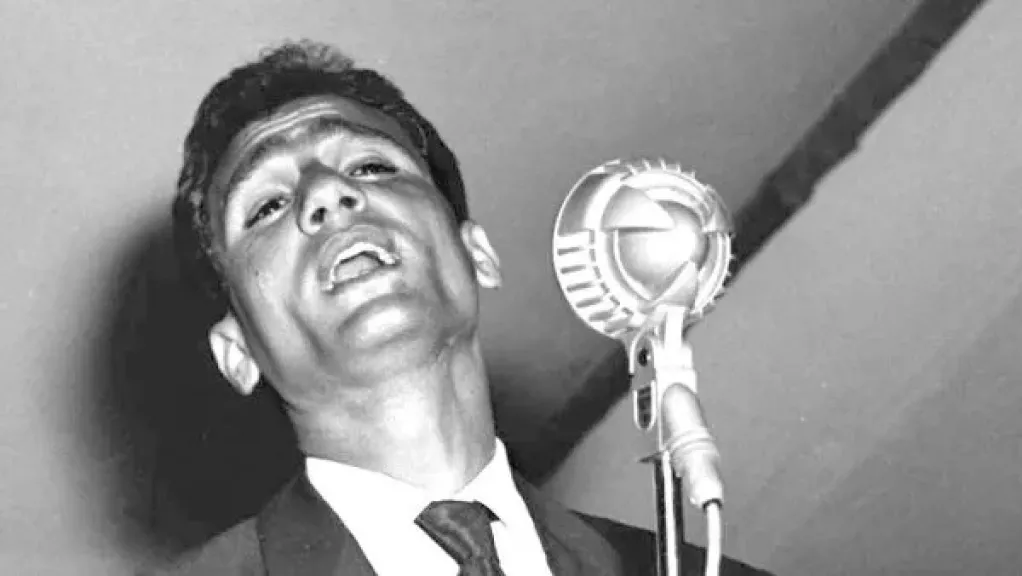 فى ذكري رحيل صوت الشعب والثورة .. محطات فنية وإنسانية فى حياة عبد الحليم حافظ