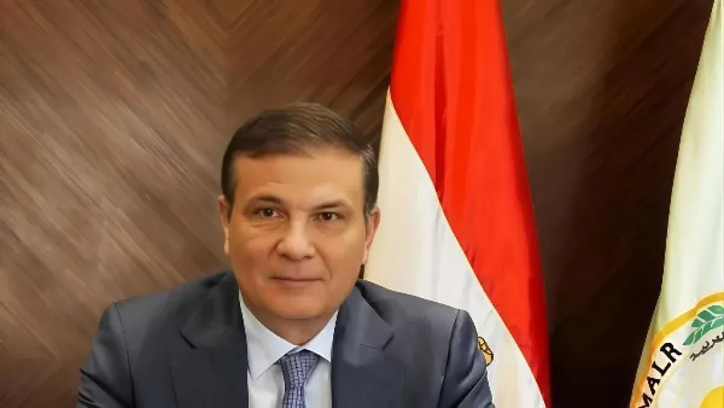 وزير الزراعة يهنئ السفير نبيل فهمي باختياره أميناً عاماً للجامعة العربية