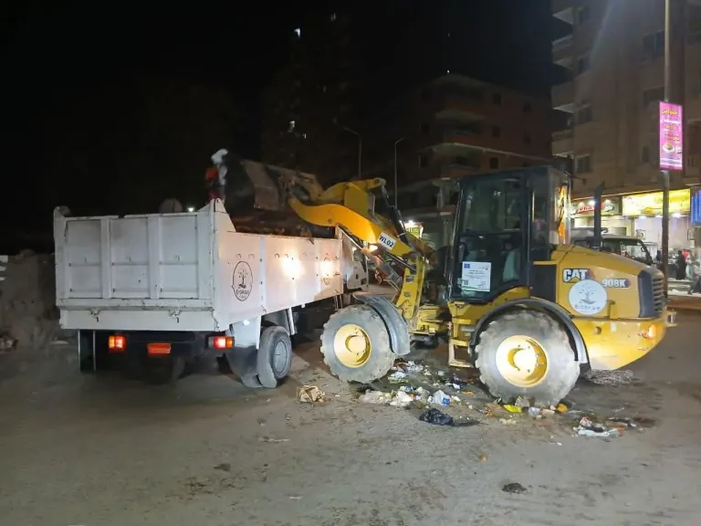 استكمال حملات النظافة في حي الهرم بالجيزة