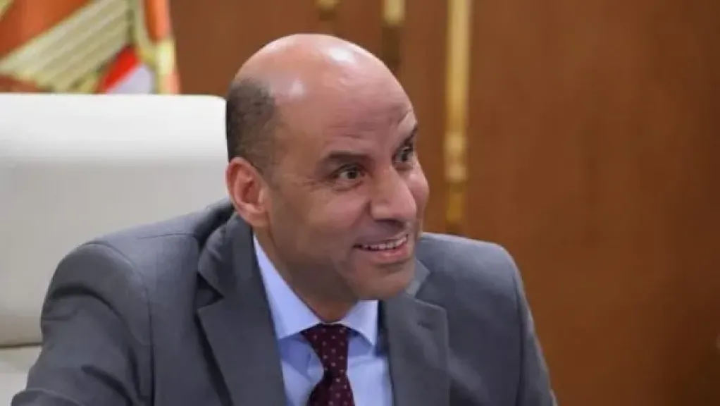 خبرة دبلوماسية.. وزير العمل يهنئ نبيل فهمي بانتخابه أمينًا عامًا للجامعة العربية