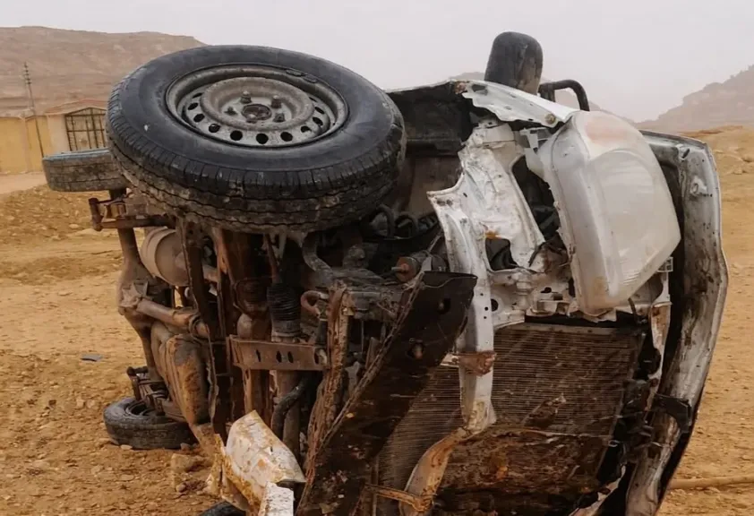 مصرع شخص وإصابة 2 في حادث انقلاب سيارة ربع نقل بسيوة