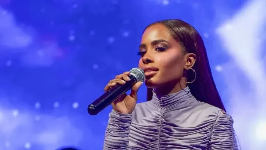 رامي صبري يوجه رسالة دعم لـ داليا مبارك بعد تراجعها عن الاعتزال