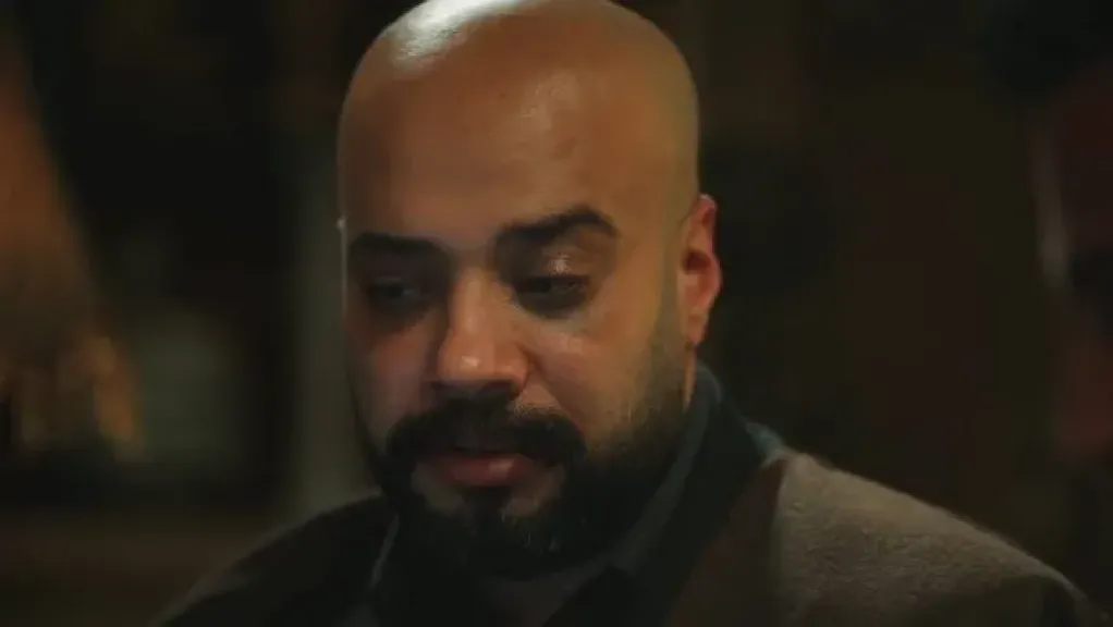 منع التصوير في جنازة والد حاتم صلاح