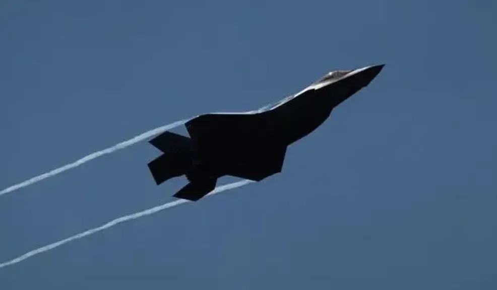 إسقاط طائرة أمريكية في إيران وغموض حول مصير الطيار