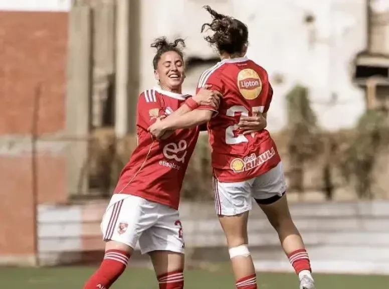 محمود ناجي يقود مواجهة الأهلي وسموحة في الدوري