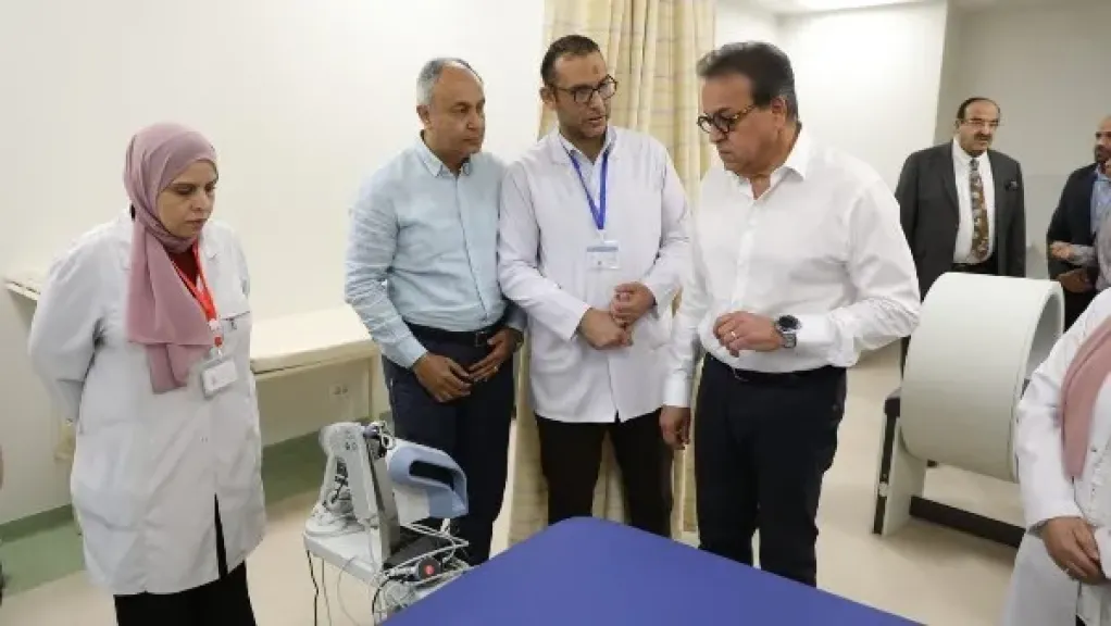 وزير الصحة يتفقد مستشفى بولاق الدكرور بنسبة تنفيذ 100% ومشروع أبو العلا
