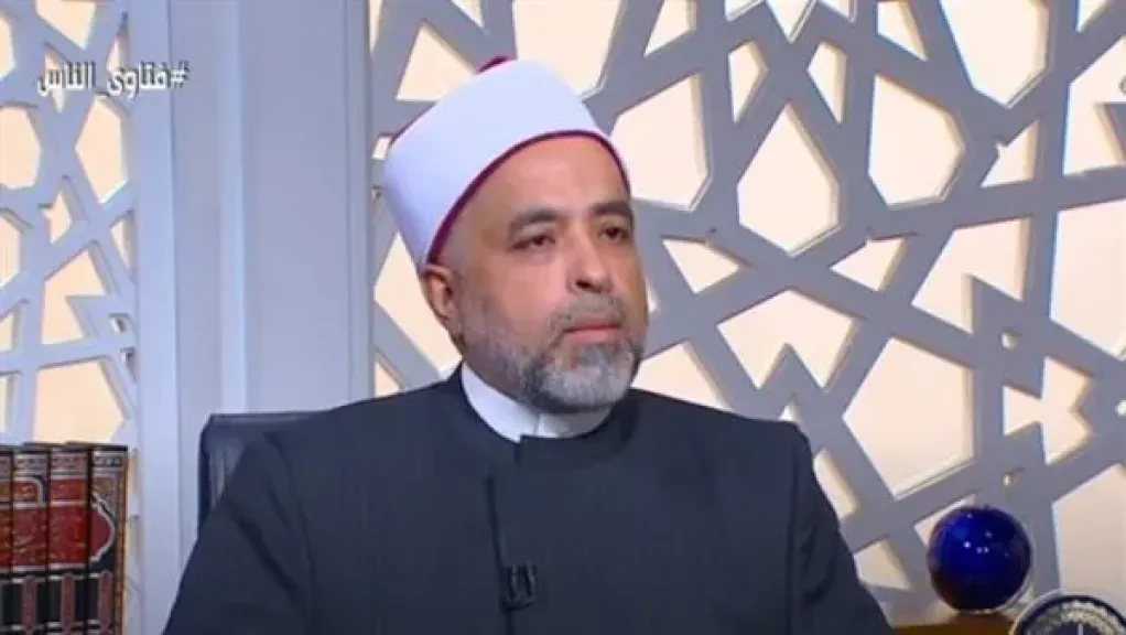 هل سماع أناشيد مدح النبي وآل البيت حرام؟.. أمين الفتوى يجيب