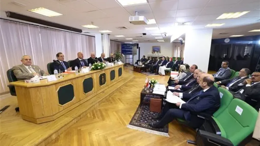 وزير النقل يترأس الجمعية العمومية لشركة الملاحة الوطنية