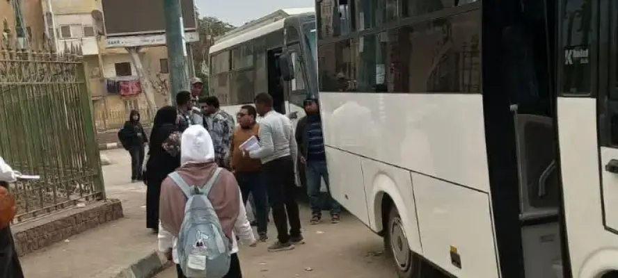 محافظ المنيا يدعم أهالي بني مزار ومطاي بأتوبيسات جديدة لتخفيف الزحام