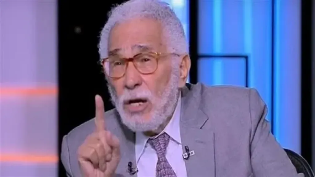 لا نملك خيارات طبية.. نجل عبدالرحمن أبو زهرة يكشف تفاصيل حالة والده الصحية