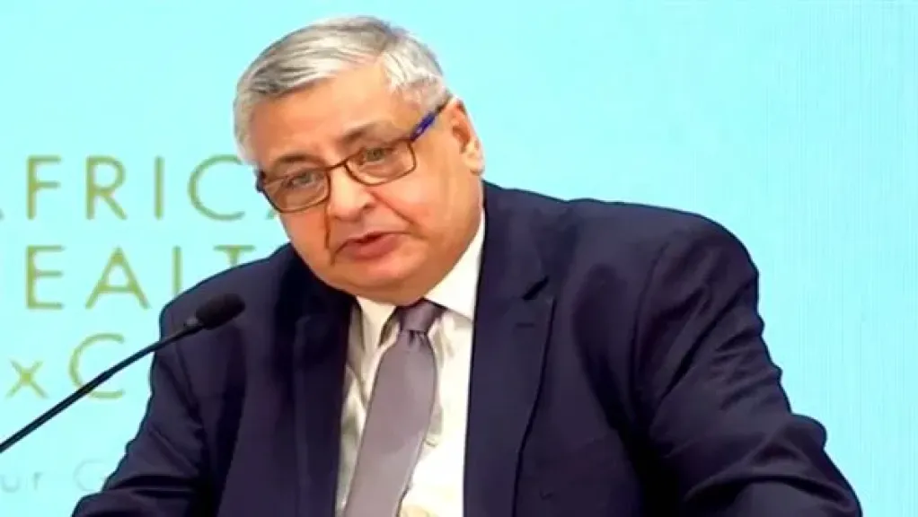 عوض تاج الدين: مصر تشهد طفرة كبيرة في عالم الصحة