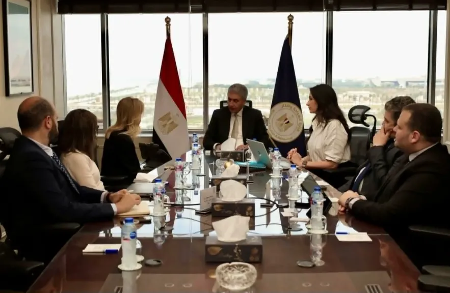 وزير السياحة يبحث مع مدير شركة فيزا مصر وليبيا والسودان آفاق الشراكة الاستراتيجية