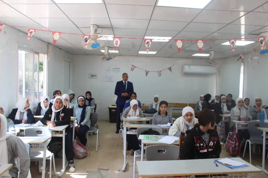 مدير تعليم الجيزة فى جولة مفاجئة بمدارس الهرم: برامج فورية لإنقاذ ضعاف القراءة