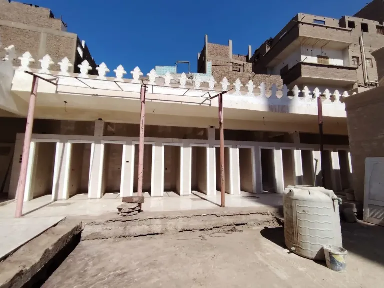 الأوقاف والآثار تتابعان ترميم مسجد سيدي جلال الدين بطهطا| صور