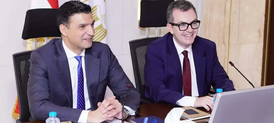 وزيرا التخطيط والصناعة يبحثان تسريع ترفيق المناطق الصناعية لرفع كفاءة الاستثمارات