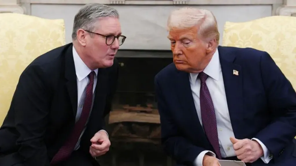 رئيس الوزراء البريطاني: ناقشت مسألة مضيق هرمز مع ترامب