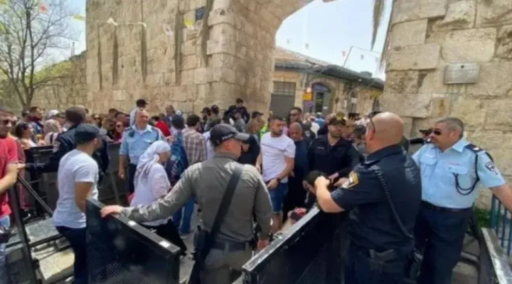 الأردن يدين اعتداءات إسرائيل على المسيحيين في سبت النور بالقدس