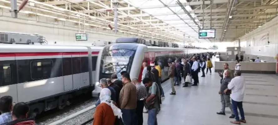 النقل تعلن الوسائل الحديثة والمتاحة للدفع في شبكة المترو والقطار الكهربائي