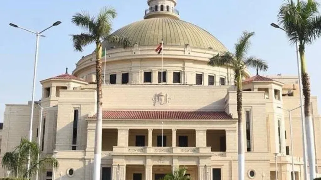 جامعة القاهرة تُطلق منصة «أثر».. وتدعو طلابها لصناعة بصمتهم الحقيقية داخل المجتمع الجامعي وخارجه