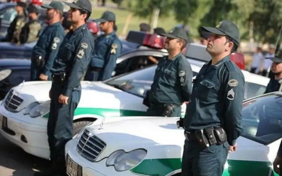 تسنيم: إيران تفكك خلايا تجسس تابعة لأمريكا وبريطانيا وإسرائيل