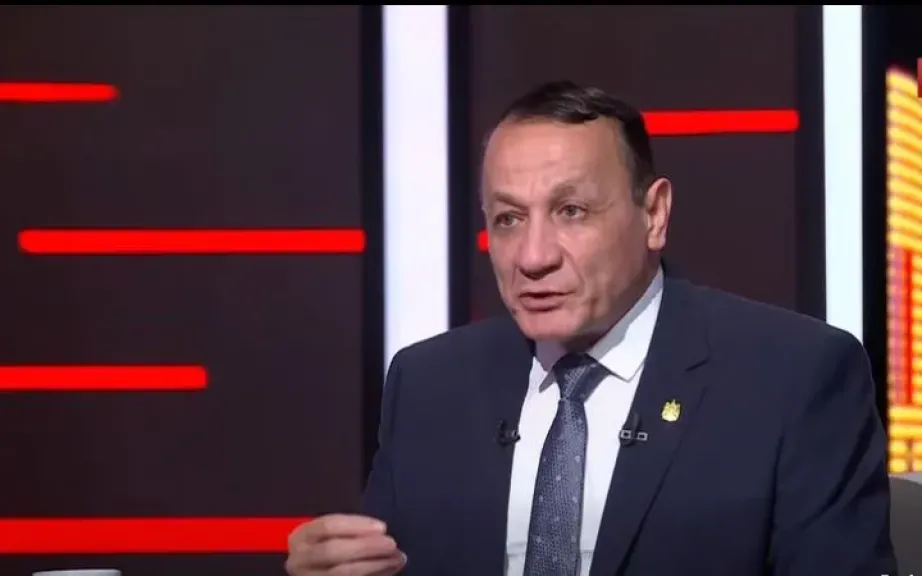 خبير عسكري: إيران تحاول إثبات سيطرها على مضيق هرمز باعتباره ورقة ردع شبه نووية