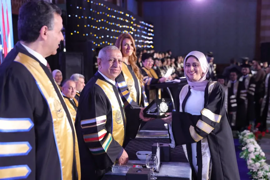 الأكاديمية العربية تخرج دفعة جديدة من الدراسات العليا بالقرية الذكية