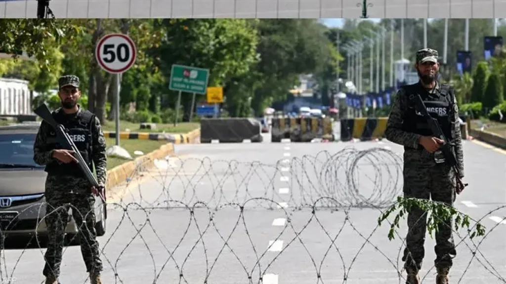 باكستان تُشدد الإجراءات الأمنية تحسبًا لموعد المحادثات الأمريكية الإيرانية