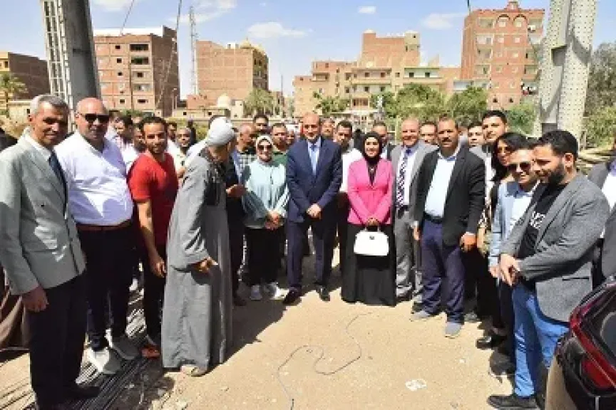 محافظ أسيوط يتابع تطوير كوبري الحواتكة ويوجه بتسريع وتيرة التنفيذ