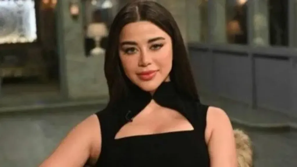 يارا السكري: اتثبت في فرنسا من قائد توكتوك