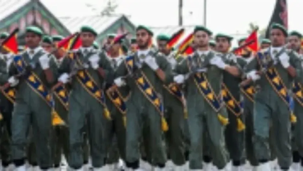 الحرس الثوري : الأعداء توسلوا لوقف إطلاق النار .. ونعدهم بمفاجآت