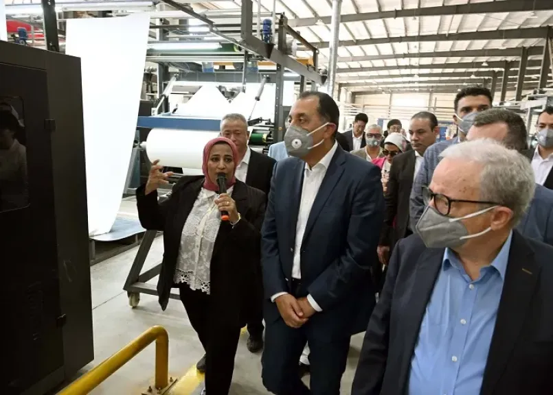 رئيس الوزراء: استثمارات مشروعات المنطقة الاقتصادية لقناة السويس تجاوزت 6.5 مليار دولار