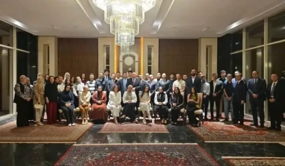 سفير مصر في الكويت يلتقي مجموعة من شباب الجالية المصرية| صور