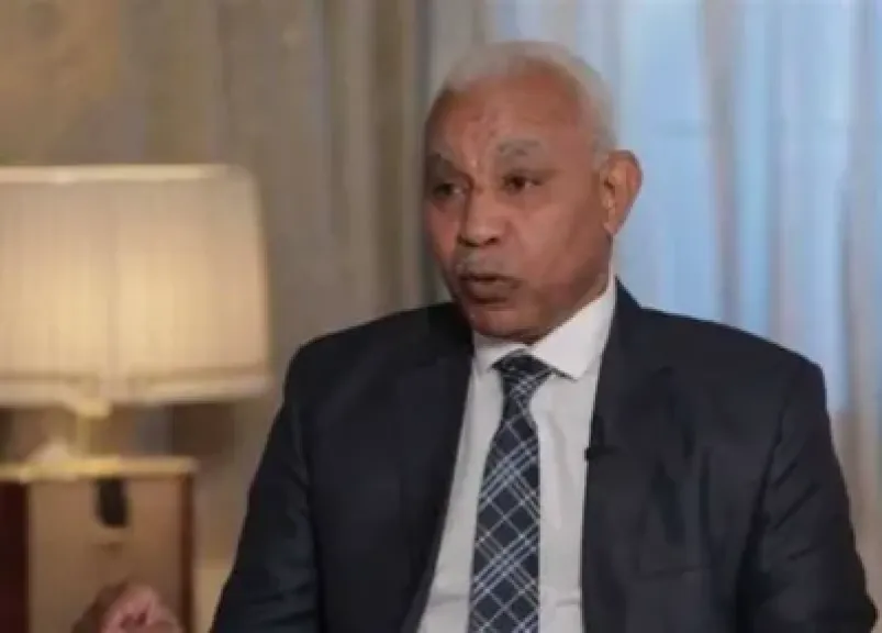 رئيس جهاز الاستطلاع الأسبق: ثمن طائرة مقاتلة يكفي لشراء 100 مسيرة وتحقق أهدافا استراتيجية