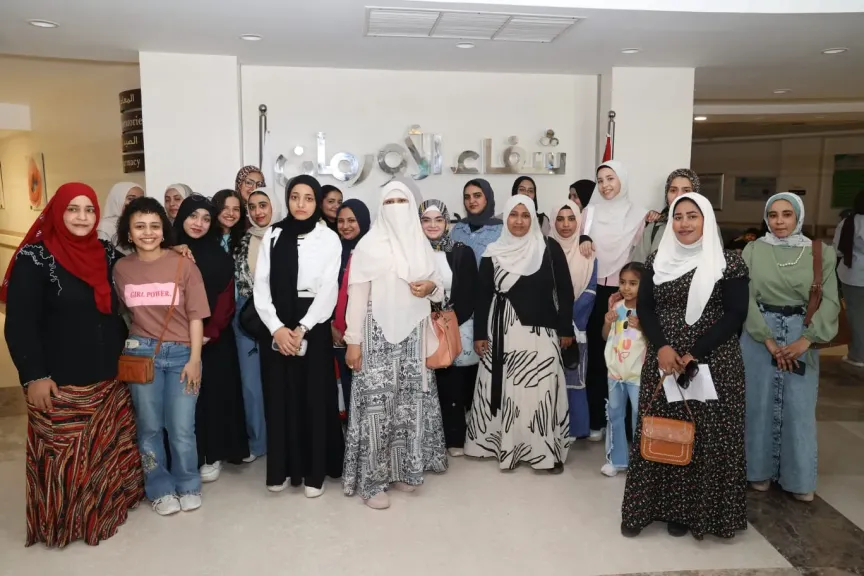 «إنقاذ حياة».. طلاب ألسن الأقصر يتبرعون بالدم لدعم مرضى السرطان