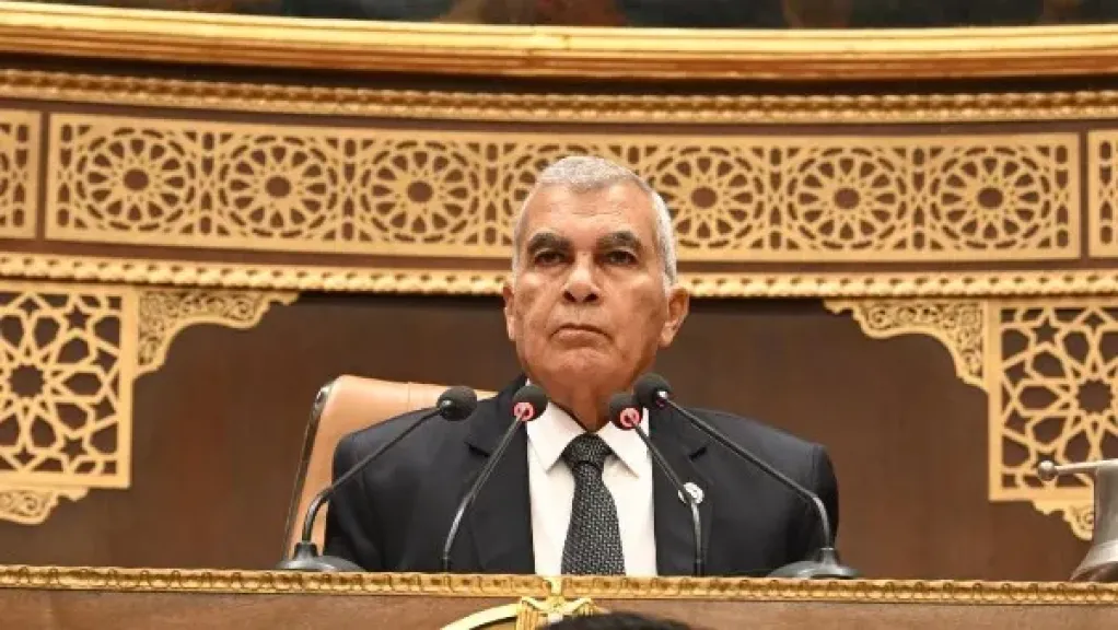 رئيس مجلس الشيوخ يهنئ عمال مصر بعيدهم: أنتم صُنّاع الحاضر ورسمتم ملامح المستقبل