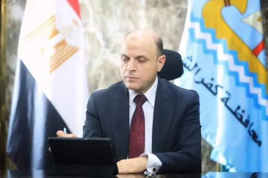 محافظ الغربية يسلم 37 عقد تقنين أراضي أملاك دولة للمستفيدين