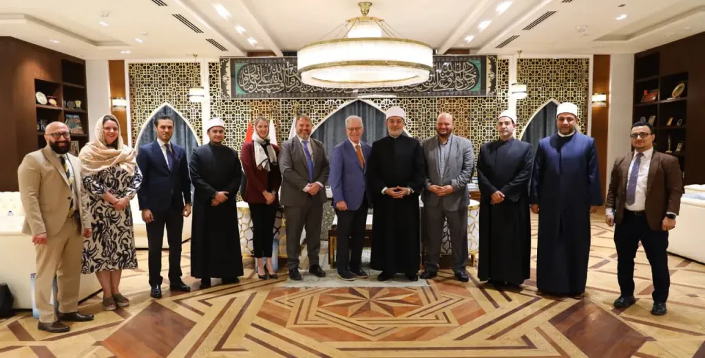 المفتي يستقبل القائم بأعمال السفارة الأمريكية بالقاهرة لتعزيز التعاون المشترك