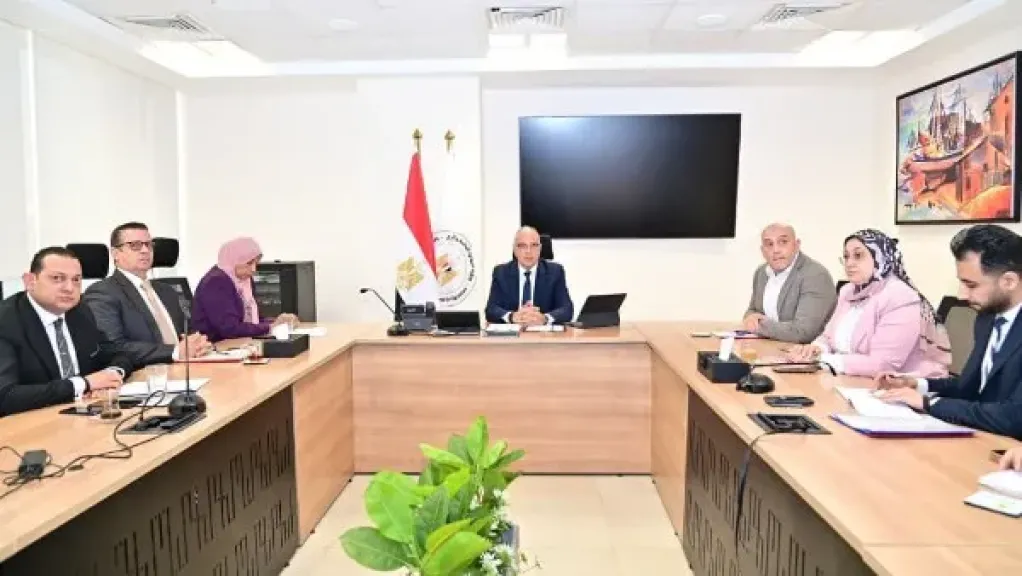وزير الري يوجه برقمنة خدمات هيئة المساحة وتعميم التجربة بالمحافظات