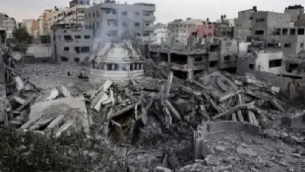القدس للدراسات: إسرائيل تسعى لاستئناف القتـ.ال في غزة بحجة حماس