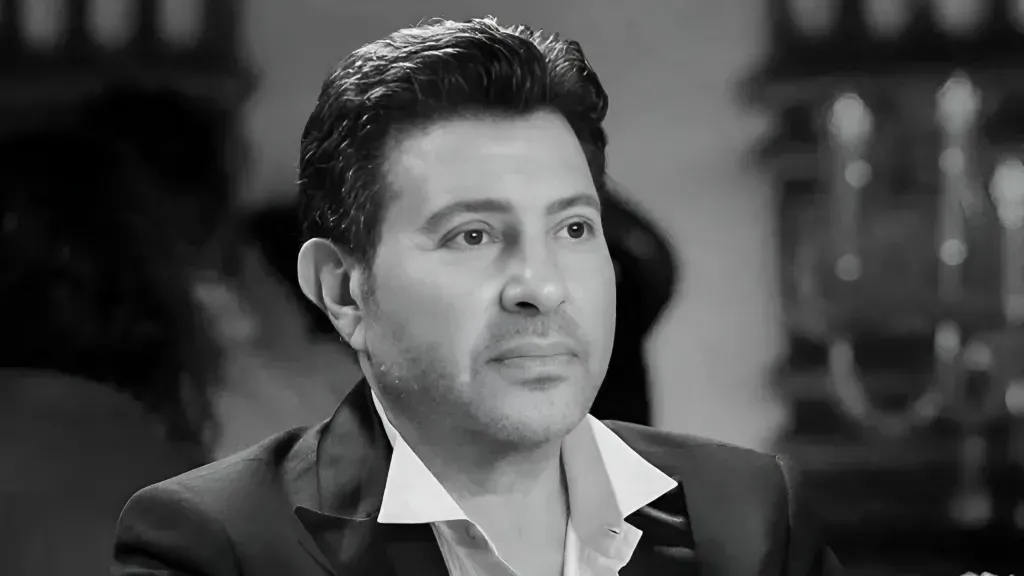 الفنان محمد ثروت ناعيًا أمير الغناء العربي: ”أشهد الله أنه كان من أنقى القلوب”