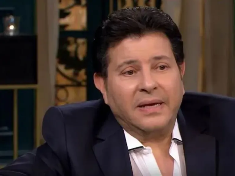 ابن عم هاني شاكر يكشف كواليس اللحظات الأخيرة للفنان الراحل: صلى الفجر مع أحفاده من ابنته الراحلة