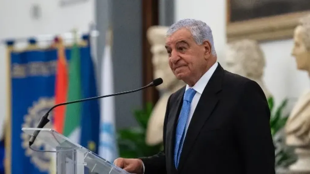 بسام راضي: زاهي حواس واجهة عالمية لمصر.. وعلاقاتنا مع إيطاليا تاريخية