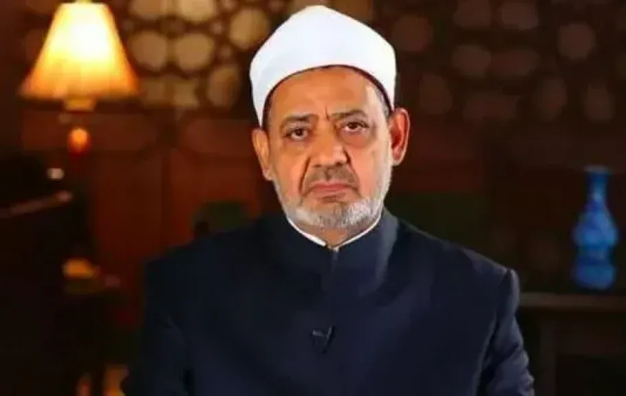 شيخ الأزهر يهنئ خادم الحرمين الشريفين وولي العهد السعودي بنجاح موسم الحج