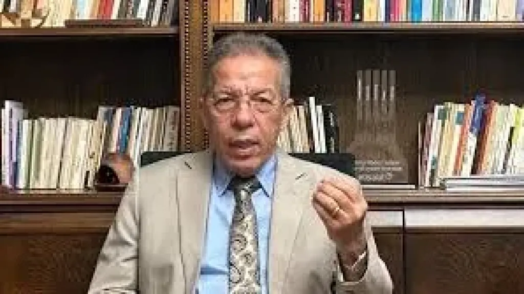 نقيب الأطباء : حرية الظهور الإعلامي مكفولة .. وضوابط مهنية تحكم المحتوى العلاجي