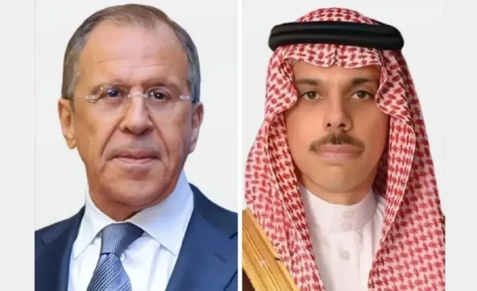 وزير الخارجية السعودي ونظيره الروسي يبحثان هاتفيا التطورات الإقليمية