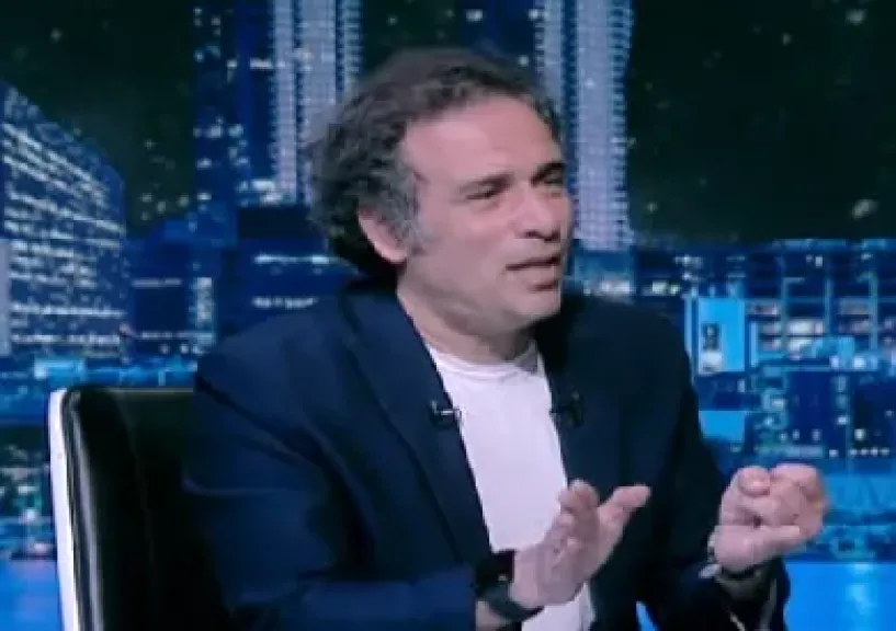 عمرو حمزاوي: نشر ملفات الأجسام الطائرة جزء من سياسة إلهاء إدارة ترامب عن ارتفاع أسعار الطاقة