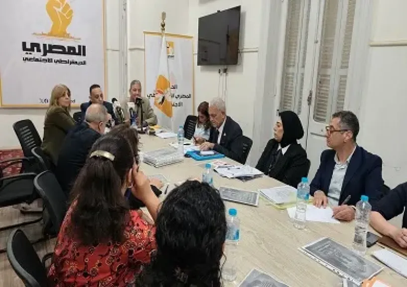 الحزب المصري الديمقراطي يناقش تعديلات قانون الأحوال الشخصية للمسيحيين