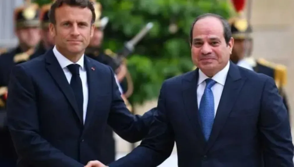 الرئيس الفرنسي يثمّن المساندة المصرية لفرنسا في الظرف الراهن