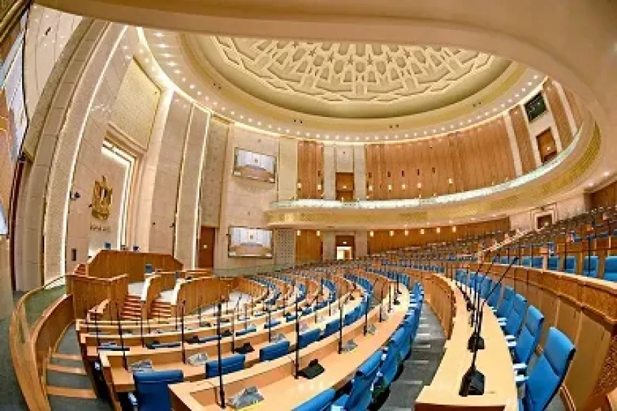 بدء الجلسة العامة لمجلس الشيوخ لمناقشة ملفات متعلقة بقطاع الطيران